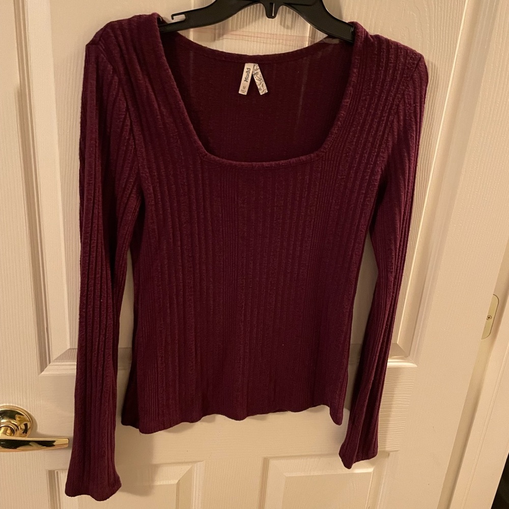 Burgundy long sleeve tee